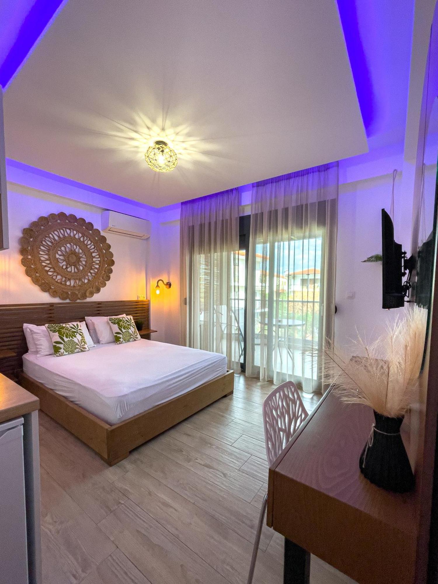 Bamboo Luxury Studios Nikiti  Exterior foto