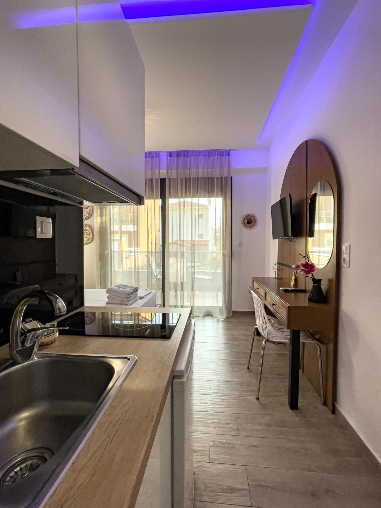 Bamboo Luxury Studios Nikiti  Exterior foto